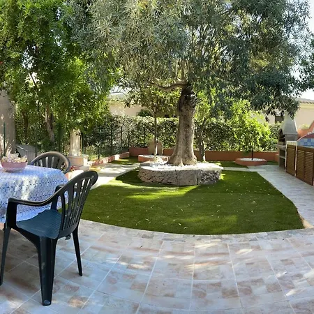 La Casa Di Mery, Per 6 Persone, Bbq, Wi-fi Apartment