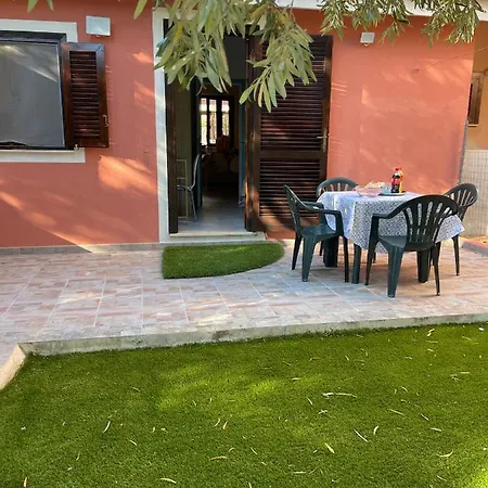 Apartment La Casa Di Mery, Per 6 Persone, Bbq, Wi-fi *